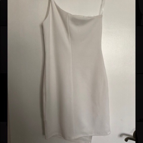 Kara White BodyCon Dress - Picture 2 of 3